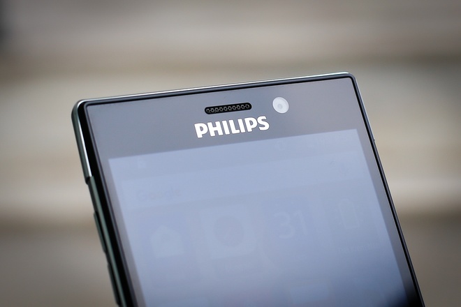 12-Philips-V787-VnE-6856-1461639908_660x0