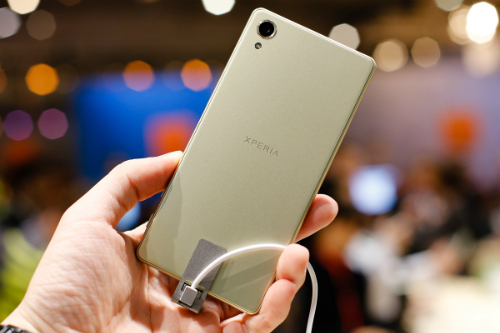 12-Sony-Xperia-12-VnE-VnE-8264-7037-1460080912