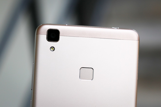 12-Vivo-V3-Max-VnE-7125-1463965424_660x0