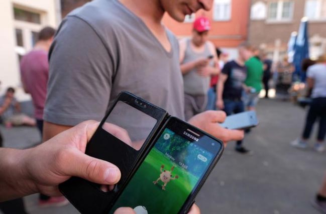 20160823102511-pokemon-go2