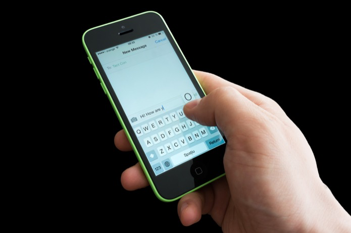 3 ứng dụng bàn phím cho phép chỉ cần dùng một ngón cái trên iPhone
