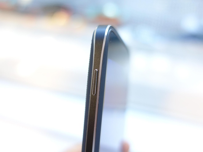 4-blackberry-dtek50-18-1469679208_660x0