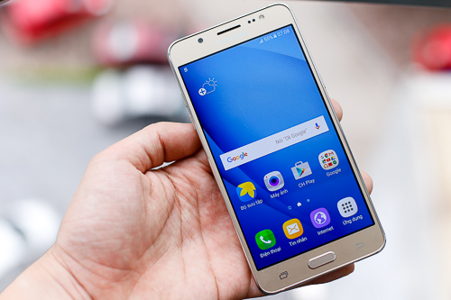 5-Samsung-Galaxy-J5-J7-VnE-700-9857-7324-1462868053