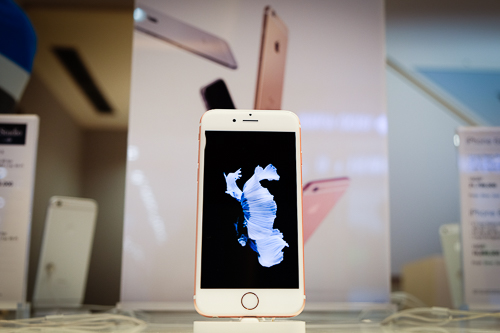5-iPhone-6s-VnE-5046-4061-1461896632