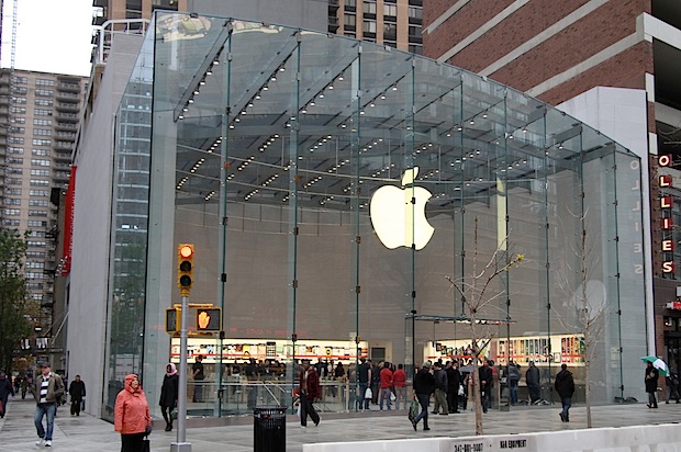 Việt Nam phải mất 3-5 năm nữa mới có một Apple Store
