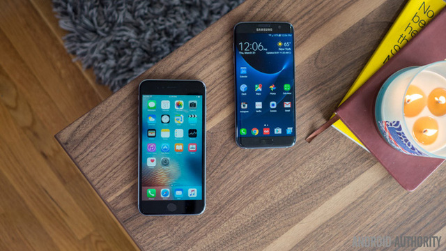 bat-ngo-chua-nam-nay-apple-se-cho-ra-lo-toi-4-mau-iphone (1)
