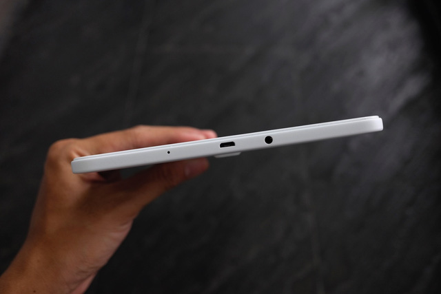 Đập hộp máy tính bảng giải trí Samsung Galaxy Tab A6 10.1”