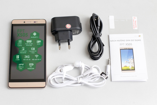“Đập hộp” smartphone FPT X505