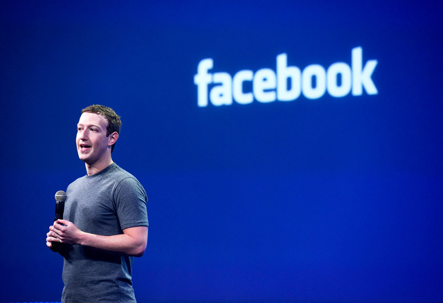 Mark Zuckerberg, chief executive officer of Facebook Inc., speaks during the Facebook F8 Developers Conference in San Francisco, California, U.S., on Wednesday, March 25, 2015. Zuckerberg plans to unveil tools that let application makers reach the social network’s audience while helping the company boost revenue. Photographer: David Paul Morris/Bloomberg *** Local Caption *** Mark Zuckerberg