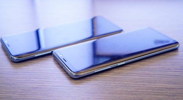 Trên tay Galaxy S8 và S8 Plus màn hình 