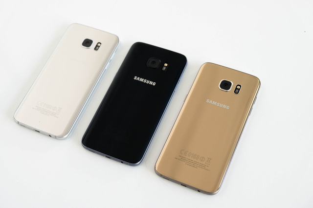 Galaxy S7 edge Xanh Coral – “siêu phẩm” của Samsung hút khách dịp cuối năm 2016