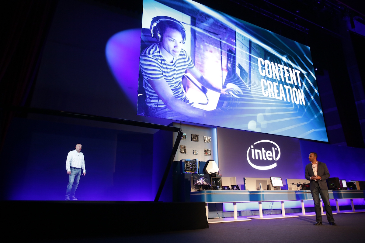 Intel đang dần chuyển đổi từ công ty về máy tính sang điện toán đám mây