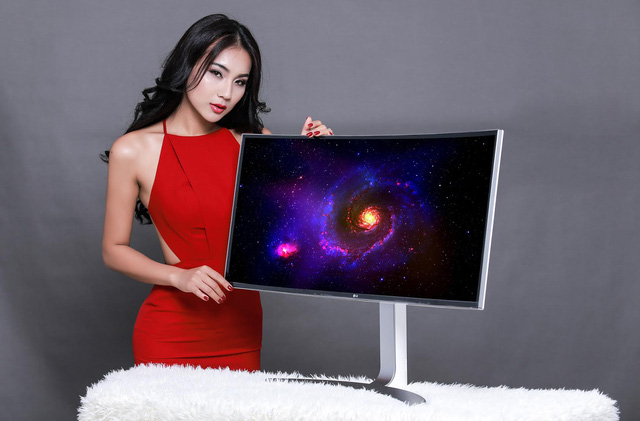 LG ra mắt màn hình chuẩn màu sRGB