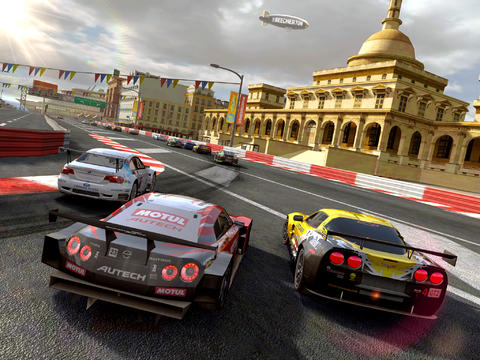 http://static.download-vn.com/real-racing-2-hd-11.jpeg