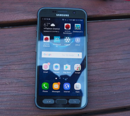 Samsung trình làng phiên bản “nồi đồng cối đá” của Galaxy S7