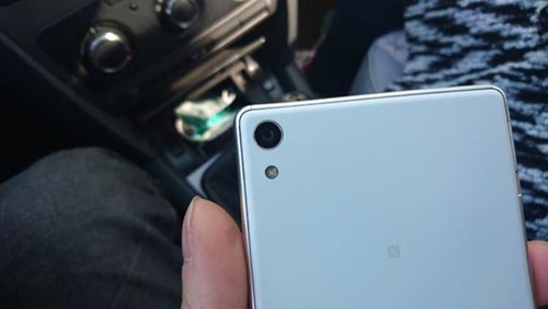 sony-xperia-c6-3
