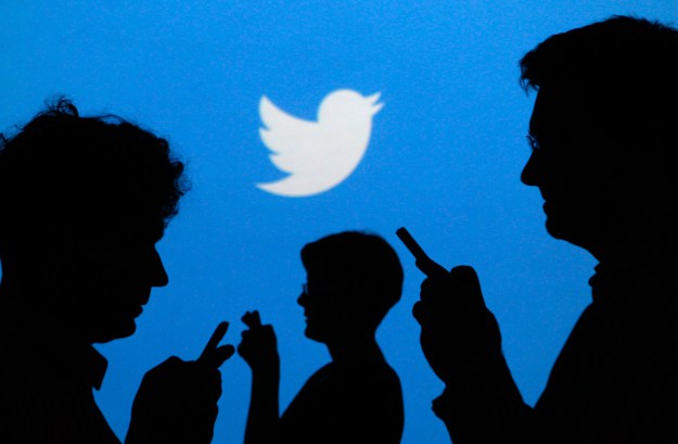 Twitter, Facebook khóa hàng trăm ngàn tài khoản truyền bá khủng bố