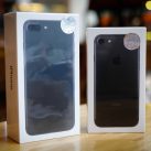 Mở hộp bộ đôi iPhone 7 chính hãng