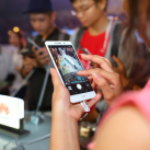 FPT Shop tặng máy tính bảng cho người mua điện thoại Huawei