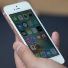 iPhone SE phả hơi nóng vào thị trường smartphone giá rẻ
