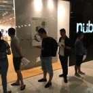 ​Iphone 7 vừa bán tại Singapore, đã có người Việt xếp hàng “thu gom”