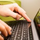 MacBook Pro mới tốt, nhưng giá còn quá ‘chát